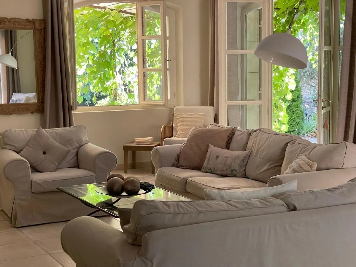 La Villa Baronnette Cabrieres-d'Avignon France